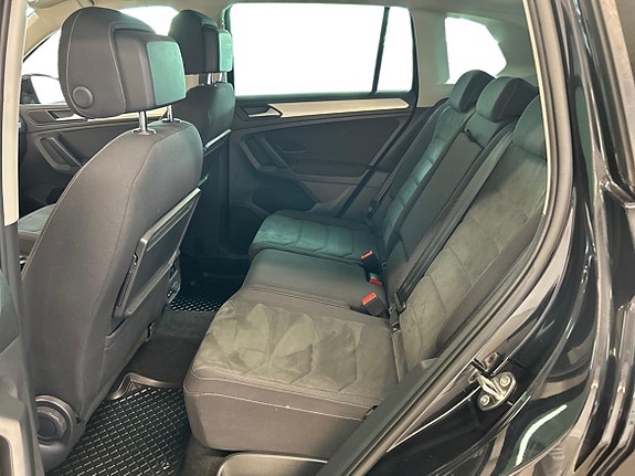 Volkswagen Tiguan 10 of 14