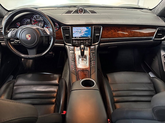 Porsche Panamera Turbo 11 of 27