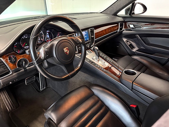 Porsche Panamera Turbo 7 of 27