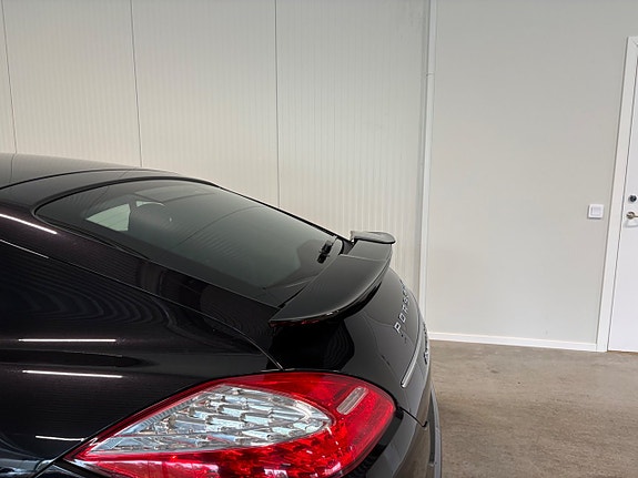 Porsche Panamera Turbo 26 of 27