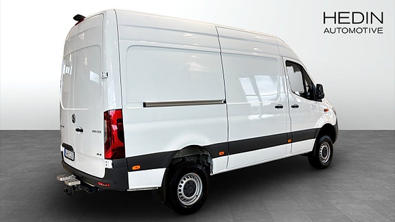 Mercedes-Benz Sprinter 319 2 of 9