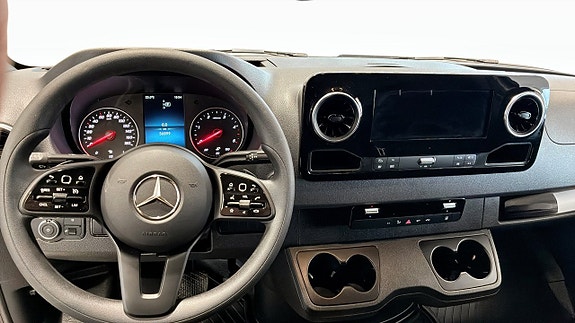 Mercedes-Benz Sprinter 319 4 of 9
