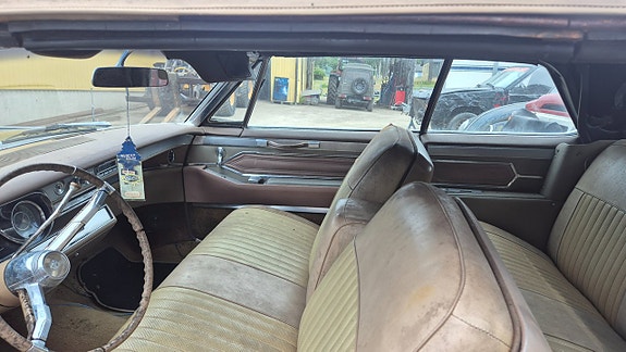Cadillac Deville 21 of 30
