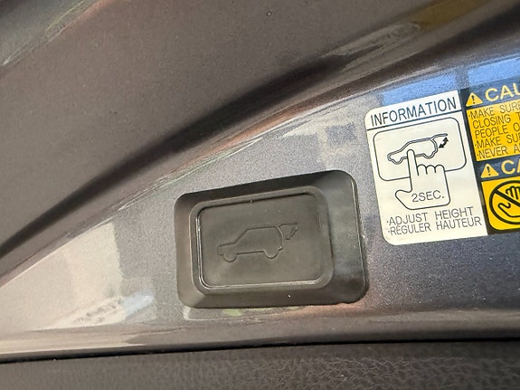 Toyota RAV4 18 of 18