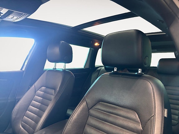 Volkswagen Passat Alltrack 21 of 26
