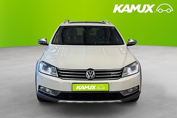 Volkswagen Passat Alltrack 5 of 26