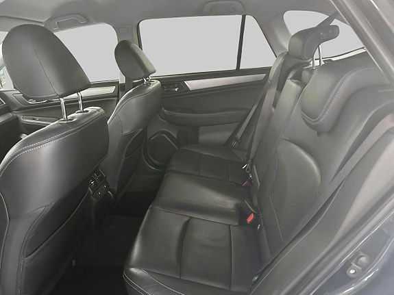 Subaru Outback 10 of 18