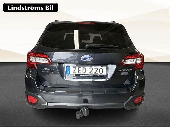 Subaru Outback 7 of 18