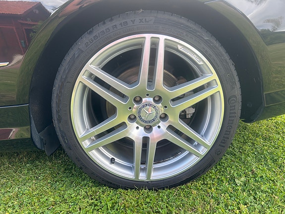Mercedes-Benz E350 12 of 24