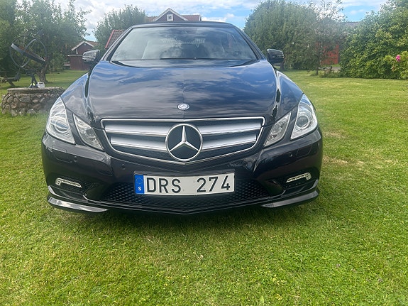 Mercedes-Benz E350 11 of 24