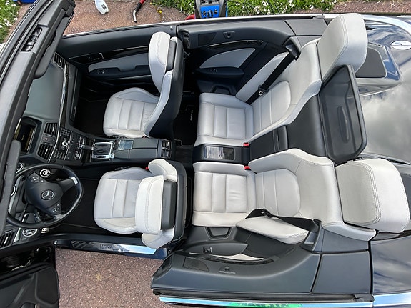 Mercedes-Benz E350 19 of 24