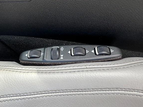 Mercedes-Benz E350 17 of 24
