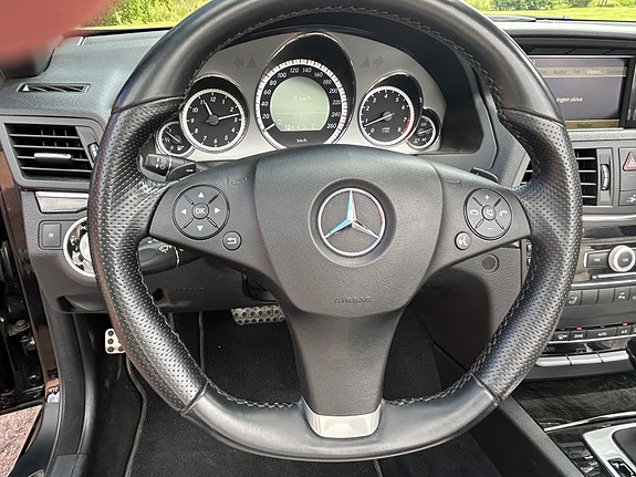 Mercedes-Benz E350 18 of 24