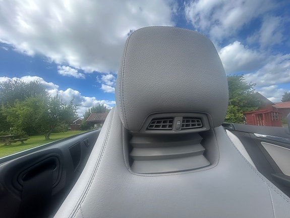 Mercedes-Benz E350 14 of 24