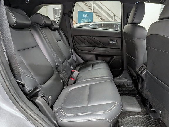 Mitsubishi Outlander 10 of 18