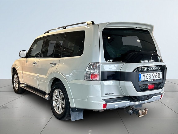 Mitsubishi Pajero 5 of 22