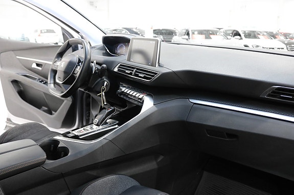 Peugeot 5008 9 of 22