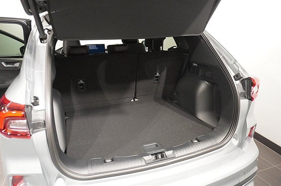 Ford Kuga 10 of 21