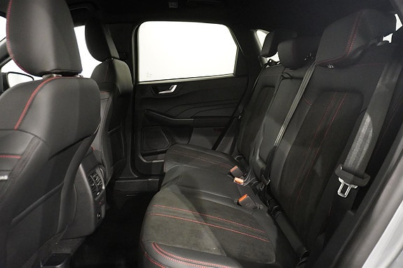 Ford Kuga 9 of 21