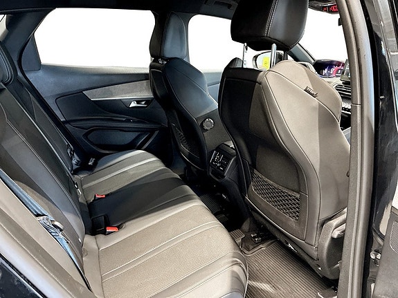Peugeot 3008 14 of 17