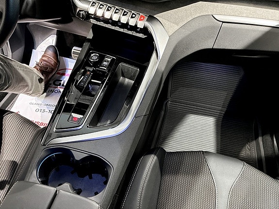 Peugeot 3008 12 of 17