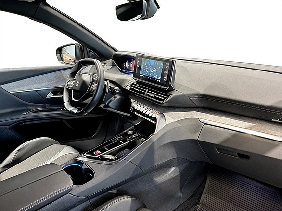 Peugeot 3008 13 of 17