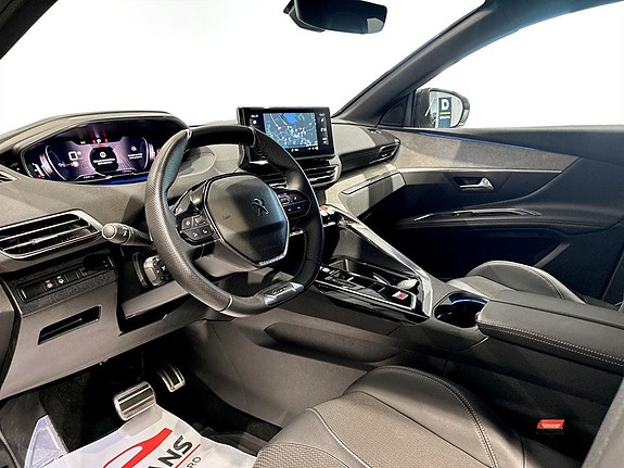 Peugeot 3008 4 of 17
