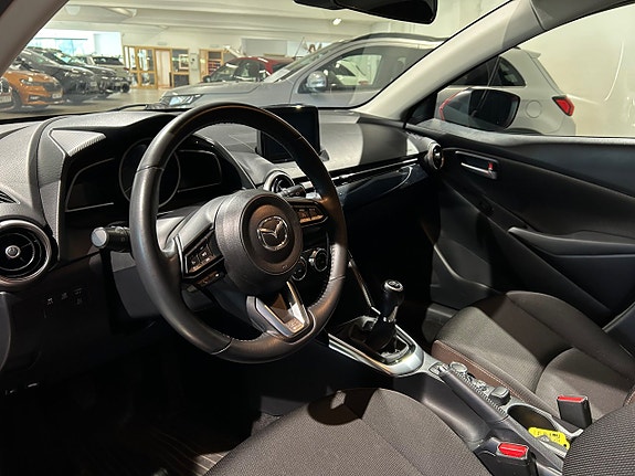 Mazda 2 13 of 22