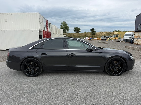 Audi A8 3 of 9