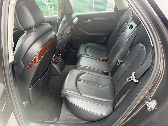 Audi A8 9 of 9