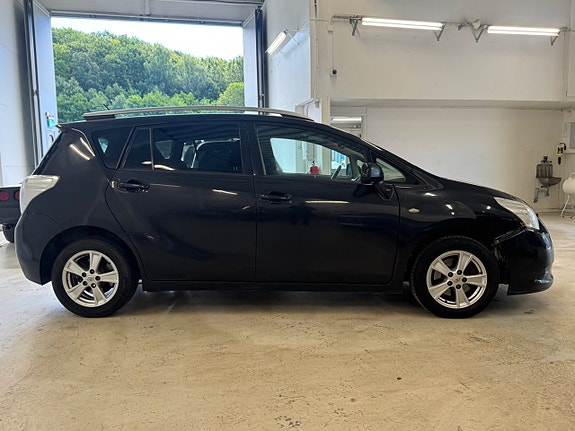 Toyota Verso 8 of 25