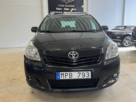 Toyota Verso 2 of 25