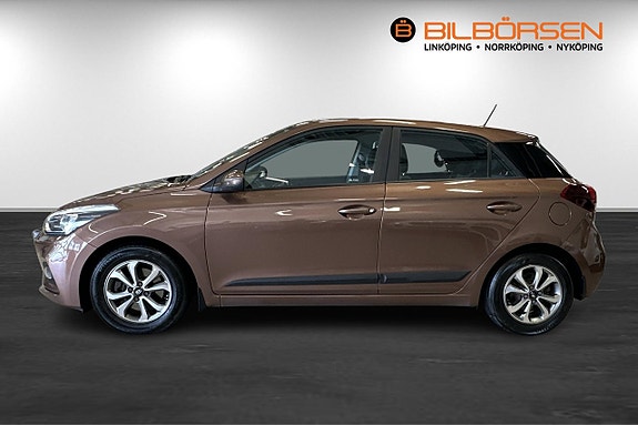 Hyundai i20 4 of 21