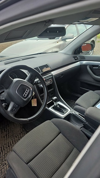 Audi A4 5 of 9