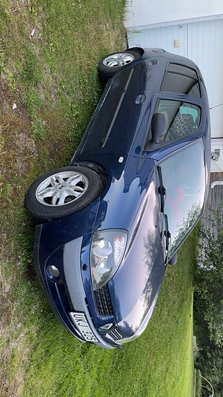 Renault Clio 2 of 5