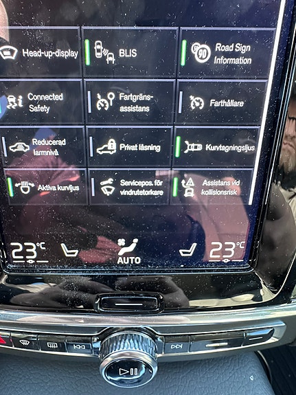 Volvo V90 Cross Country 12 of 18