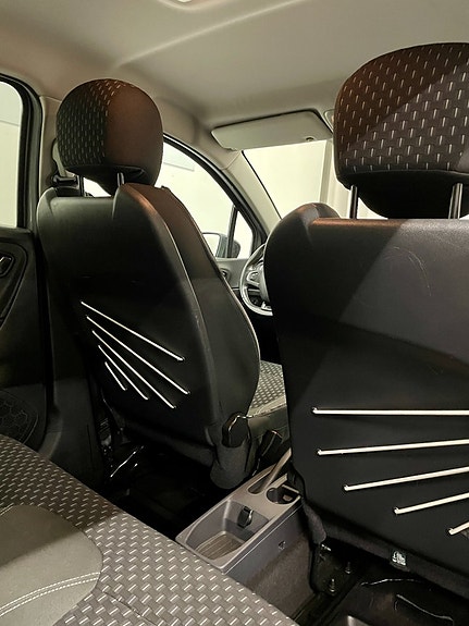 Renault Captur 18 of 22