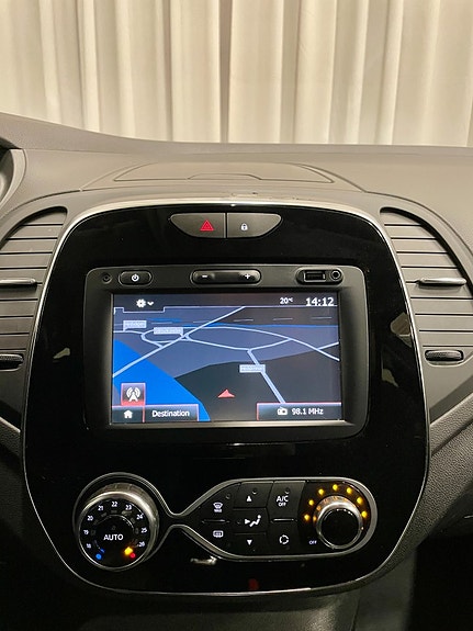 Renault Captur 9 of 22