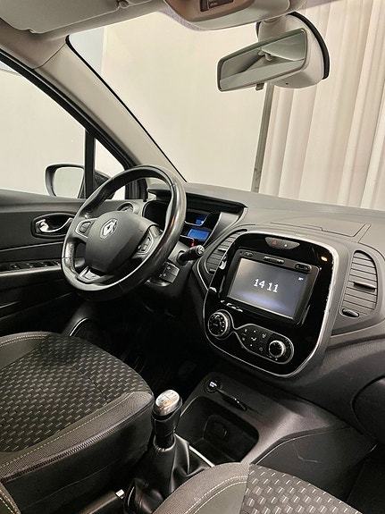 Renault Captur 14 of 22