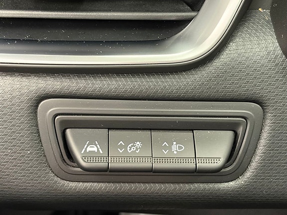 Renault Clio 12 of 16