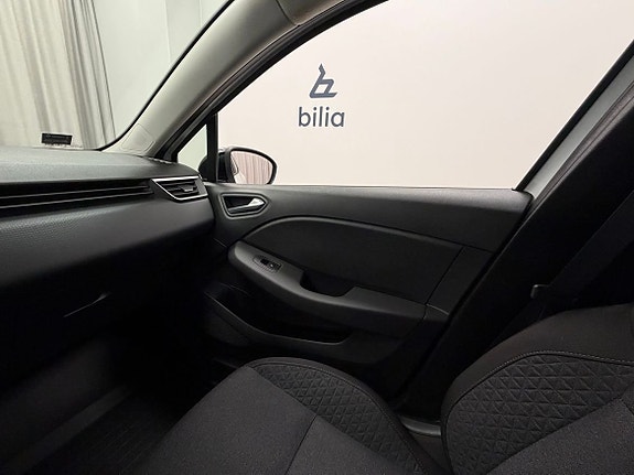 Renault Clio 16 of 16