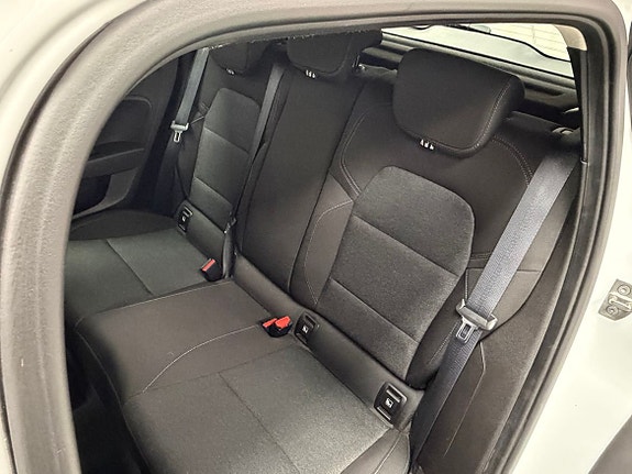 Renault Clio 14 of 16