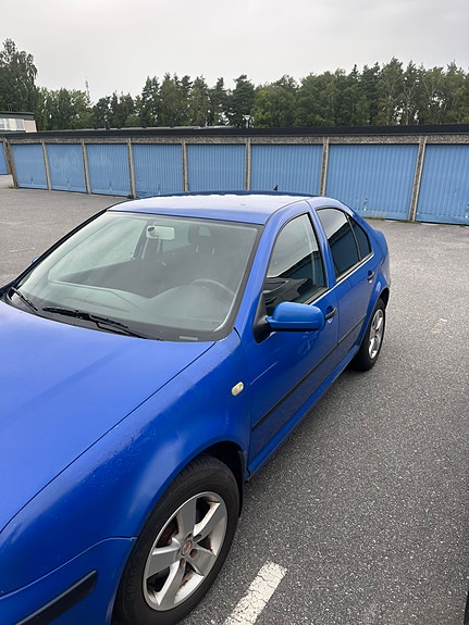 Volkswagen Bora 3 of 17