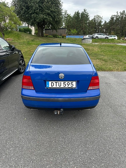 Volkswagen Bora 4 of 17