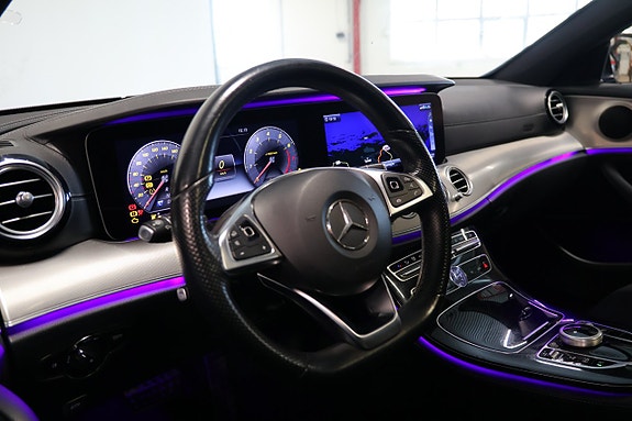 Mercedes-Benz E200 14 of 27