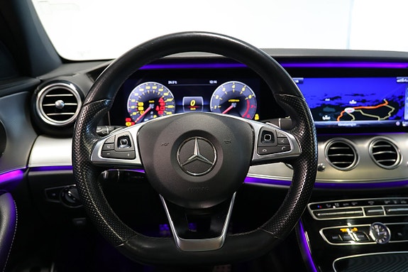 Mercedes-Benz E200 16 of 27