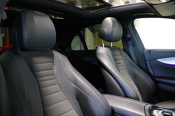 Mercedes-Benz E200 10 of 27