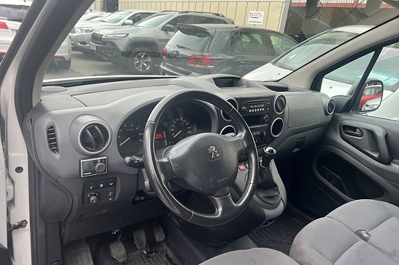 Peugeot Partner 9 of 16