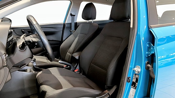 Hyundai i20 8 of 12