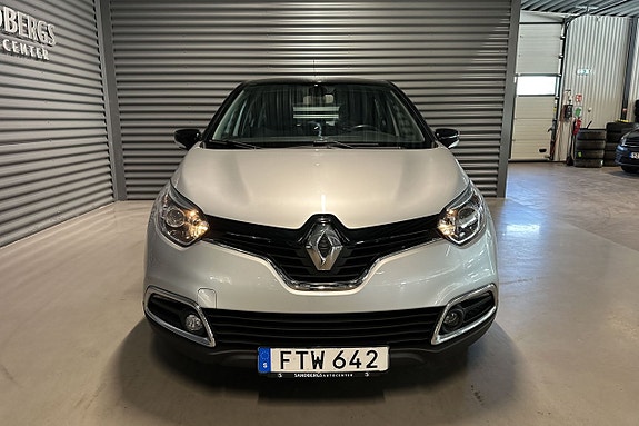 Renault Captur 2 of 18